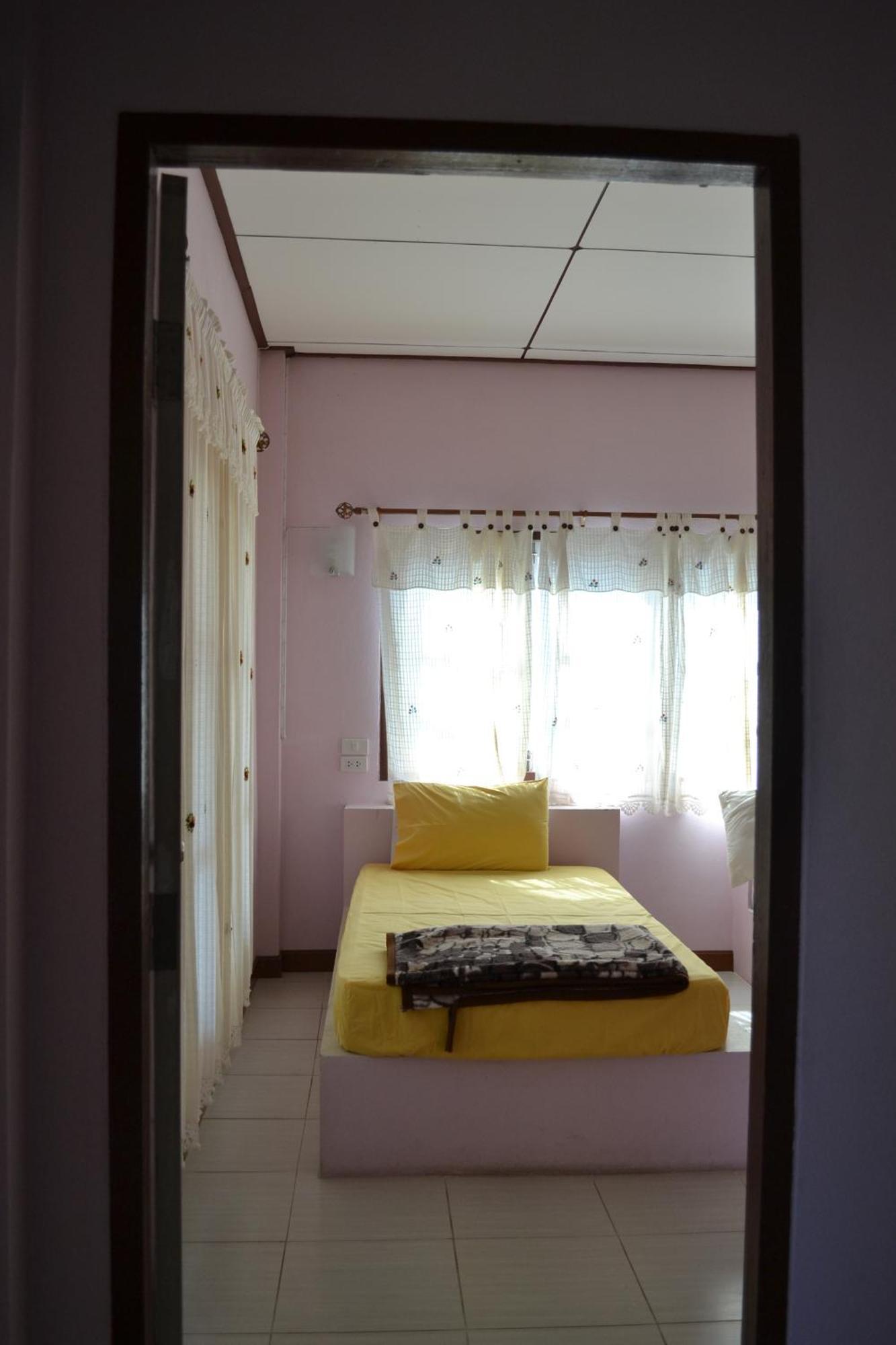 Benjaporn Bungalow Ko Si Chang Kamer foto