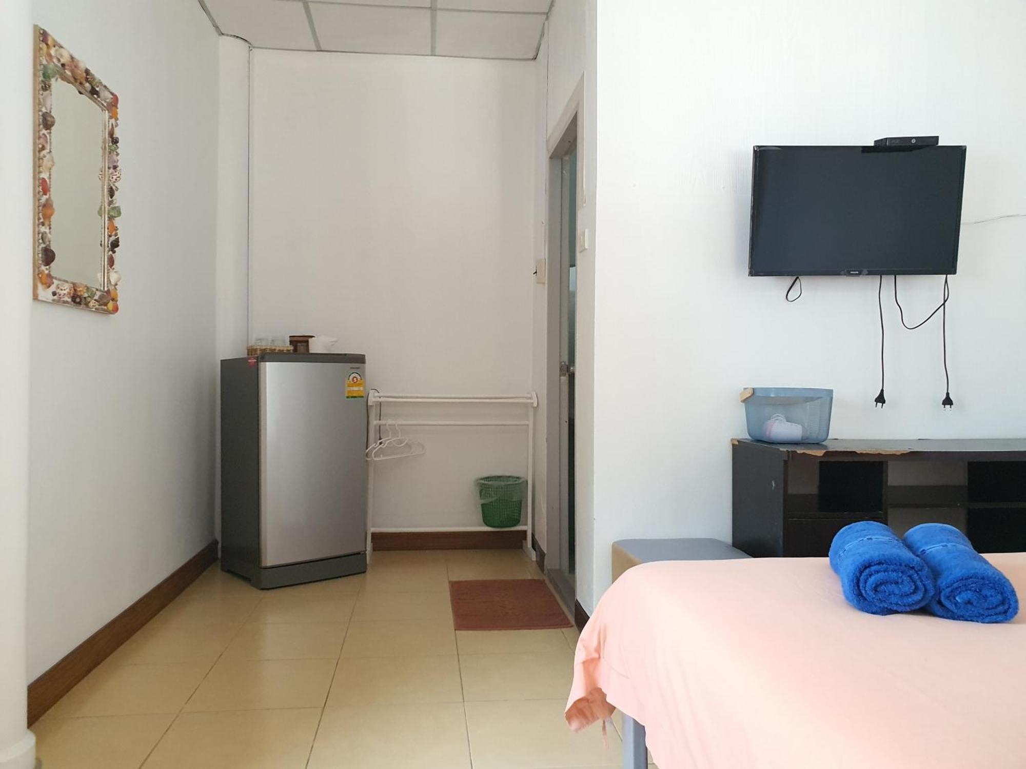 Benjaporn Bungalow Ko Si Chang Kamer foto