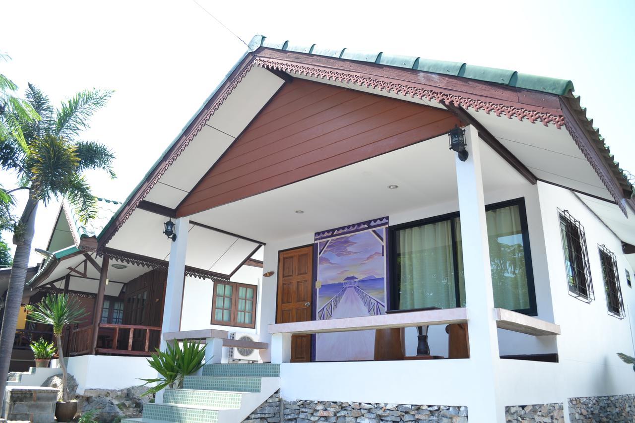 Benjaporn Bungalow Ko Si Chang Buitenkant foto