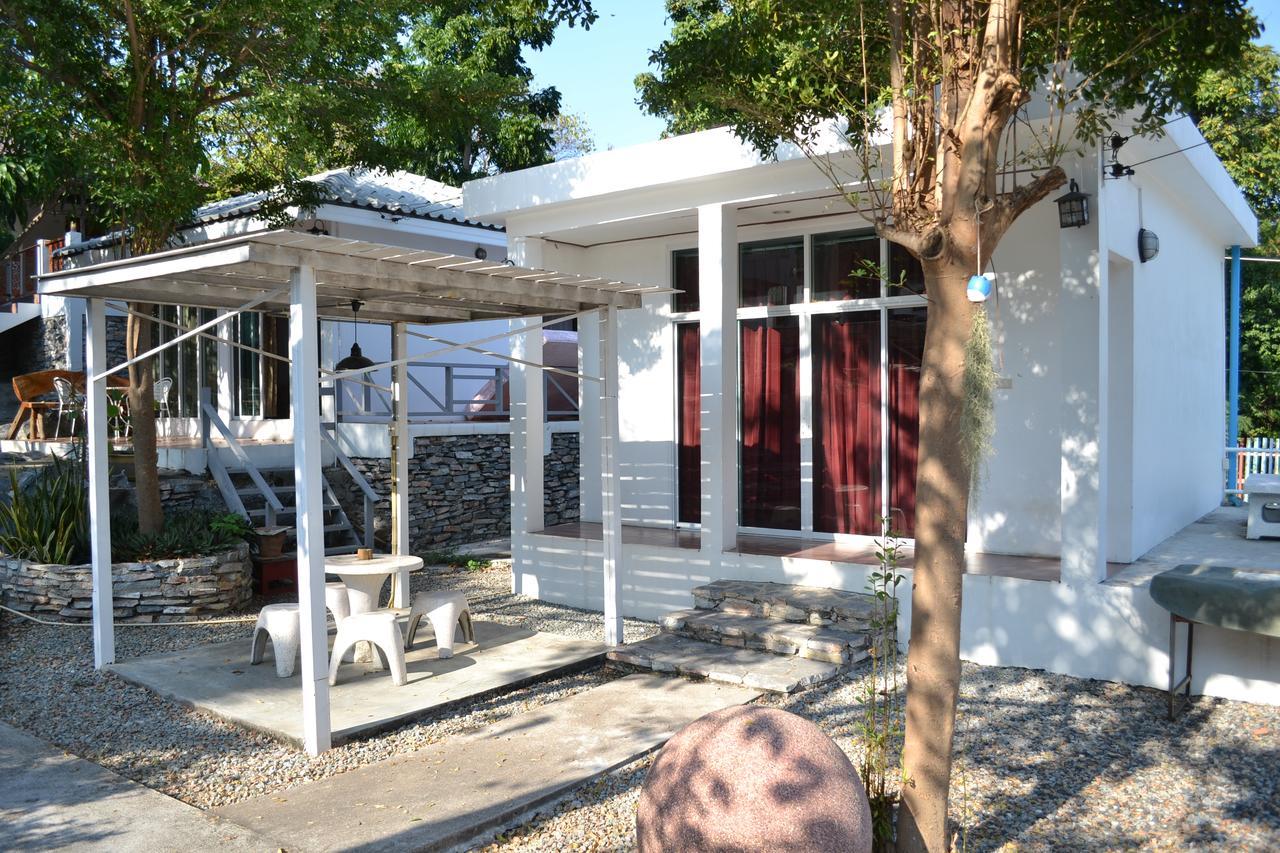 Benjaporn Bungalow Ko Si Chang Buitenkant foto
