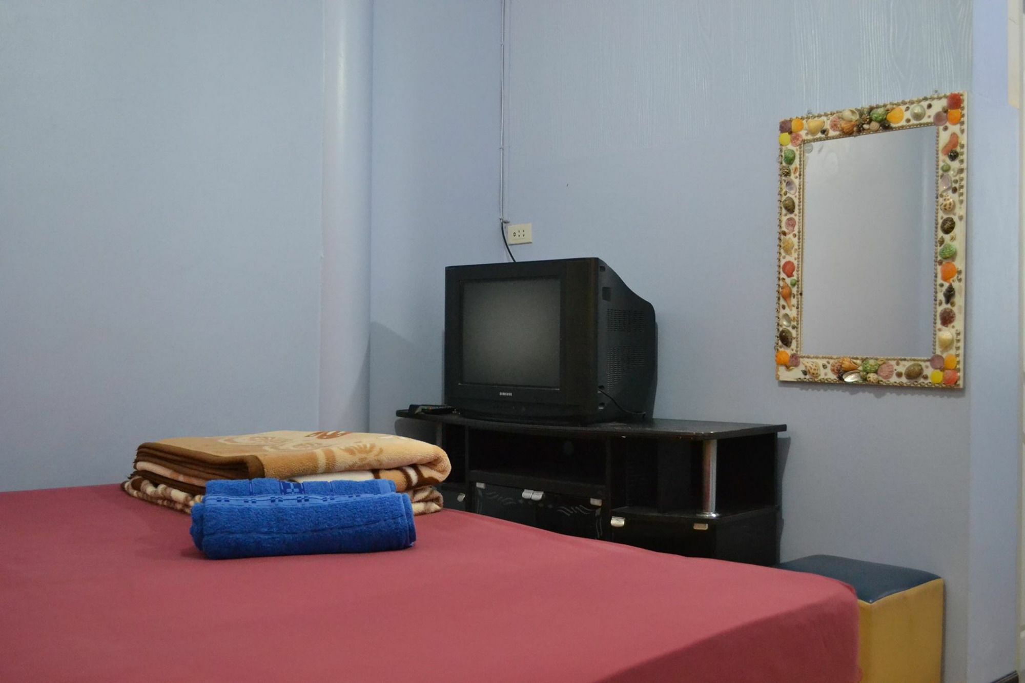 Benjaporn Bungalow Ko Si Chang Buitenkant foto